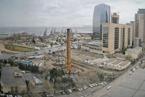 It was built in the 1900s as the focal point of a regeneration project to establish Baku as an up-and-coming center of commerce and technology.